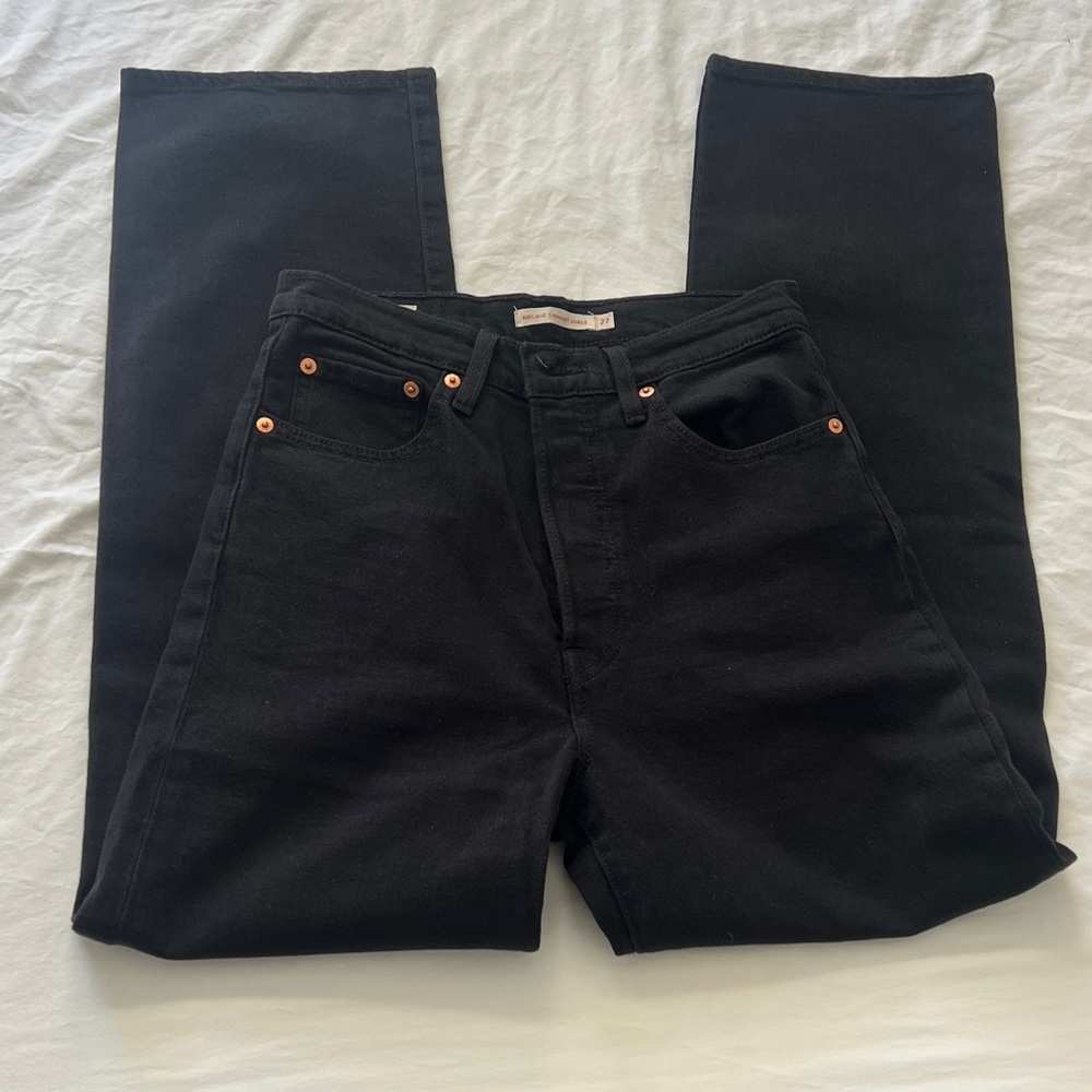 Levis ribcage straight ankle black jeans